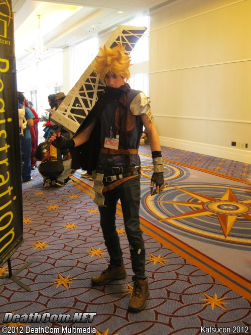 Katsucon_2012_Hall_D1_001.JPG