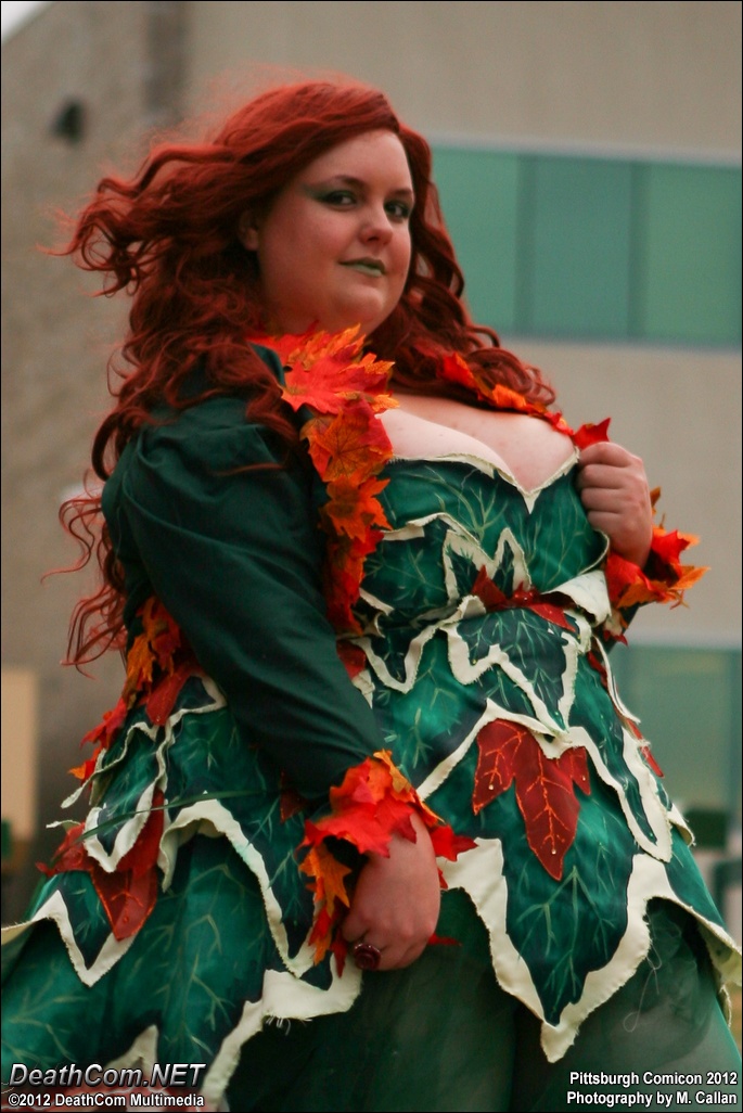 Pittsburgh_Comicon_2012_-_Harley_and_Ivy_-_024.jpg