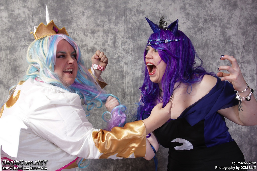 Youmacon_2012_-_Friday_-_273.jpg