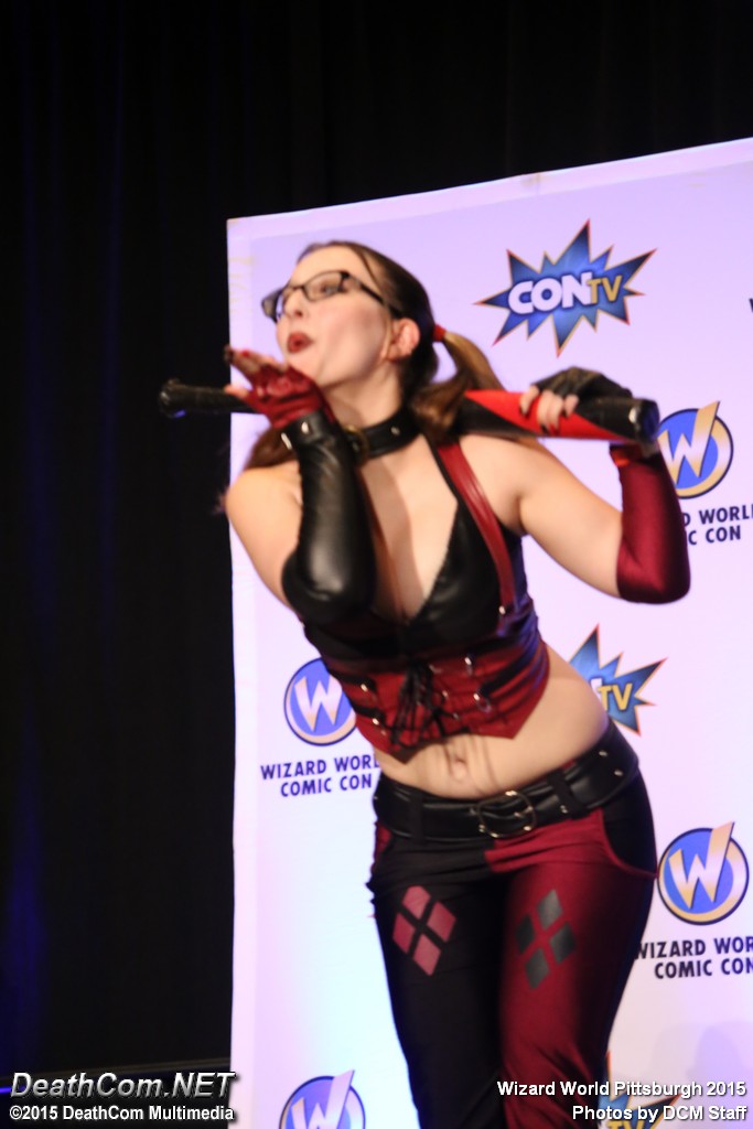 Wizard_World_Pittsburgh_2015_-_Contest_on_Stage_076.jpg