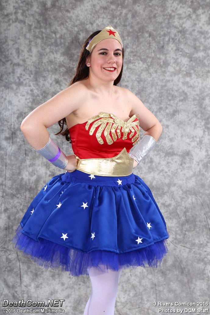 Three_Rivers_Comicon_2016_-_Saturday_020.jpg