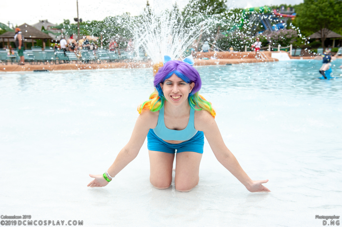 Colossalcon_2019_-_CF_DNG_-_My_Little_Pony_-_013.jpg