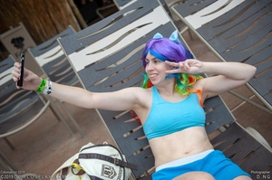 Colossalcon_2019_-_CF_DNG_-_My_Little_Pony_-_005.jpg