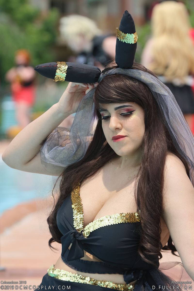 Colossalcon_2019_-_CF_TRL_-_Umbreon_-_001.jpg